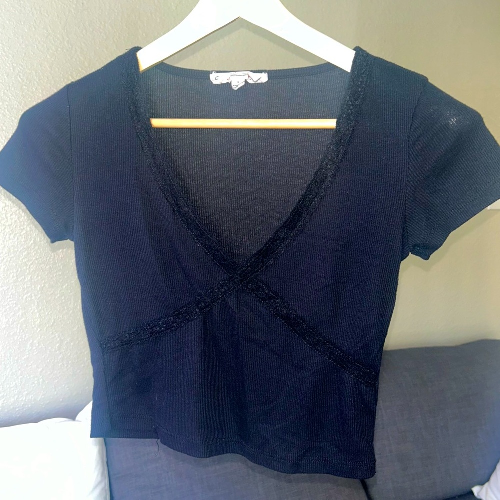 Black Crop Top Vneck